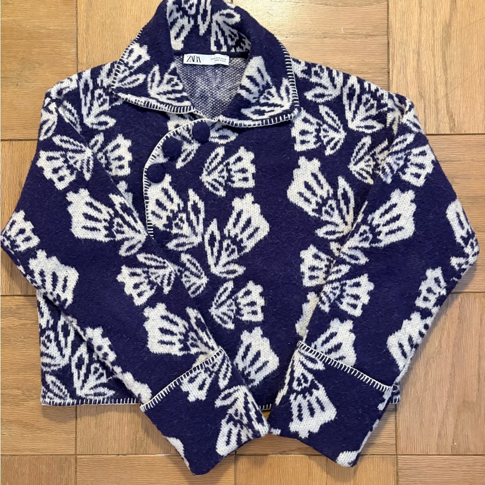 Zara Purple and White Floral Knit Jacket